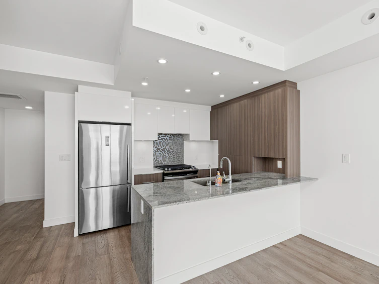 1706-1151 Sunset Drive, Kelowna, BC, V1Y 0G2 - 6