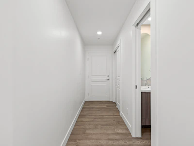 1706-1151 Sunset Drive - 5