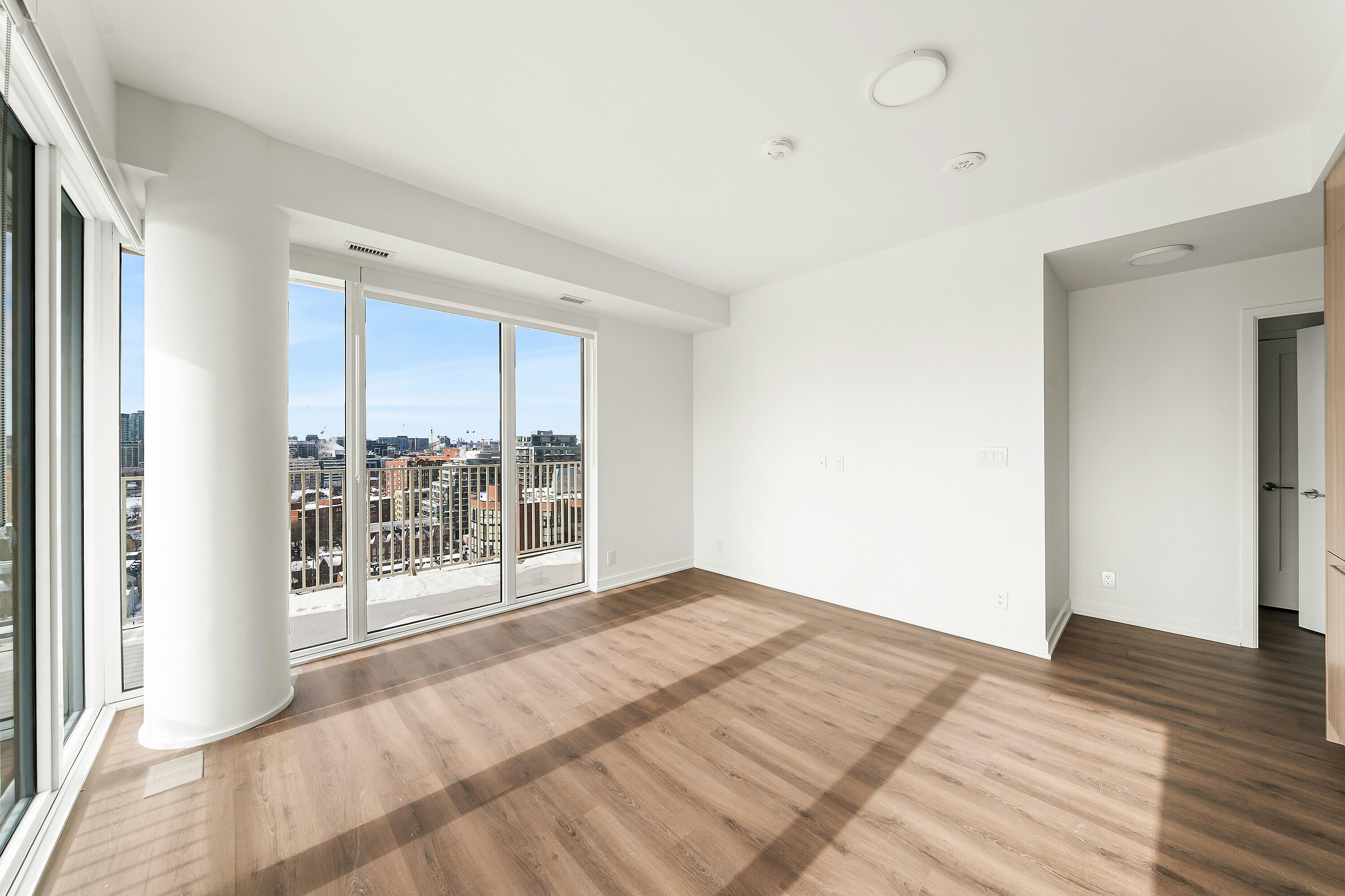 1417-88 Bathurst Street, Toronto, ON, M5V 0W8 - 7