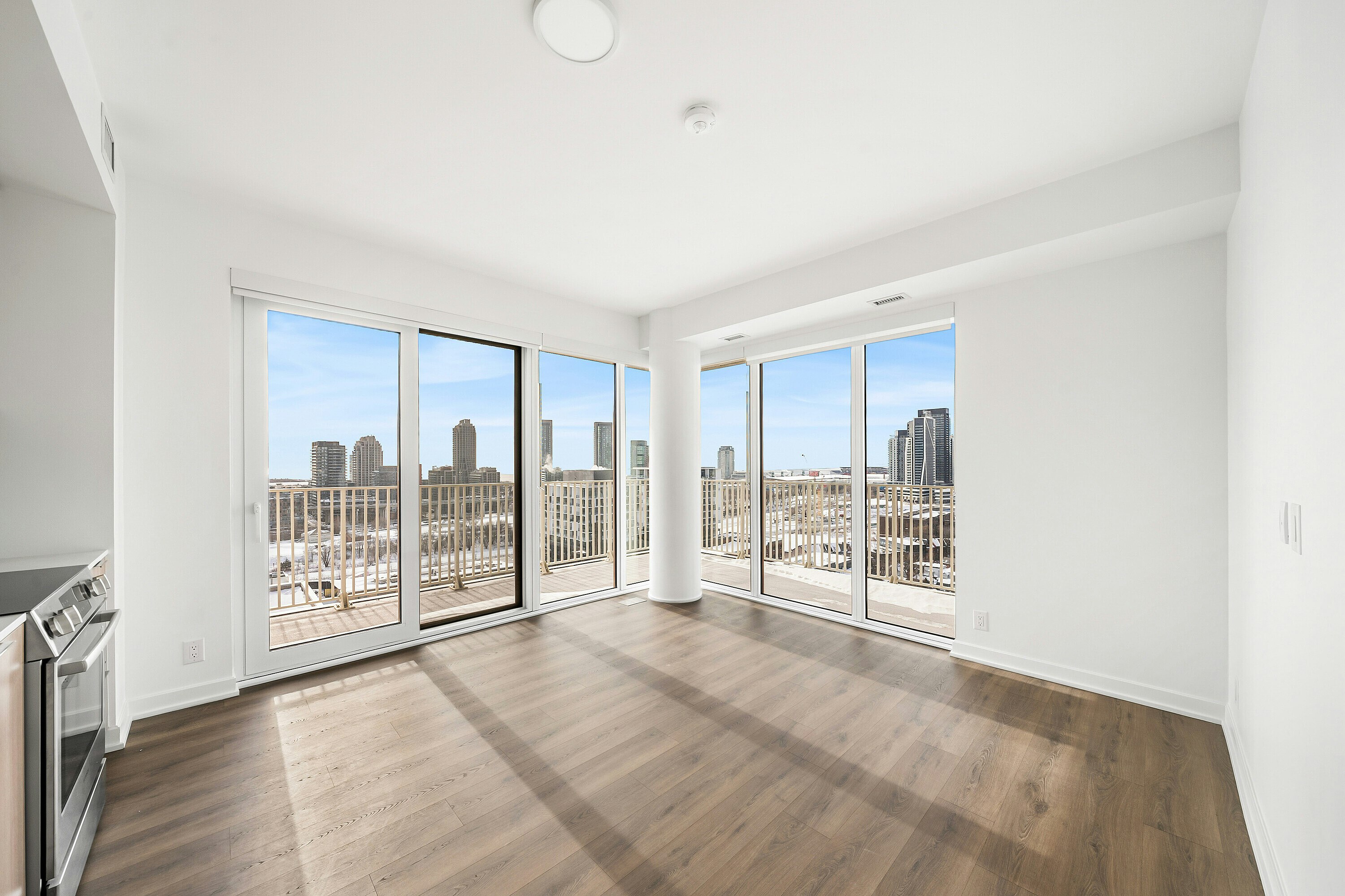 1417-88 Bathurst Street, Toronto, ON, M5V 0W8 - 5