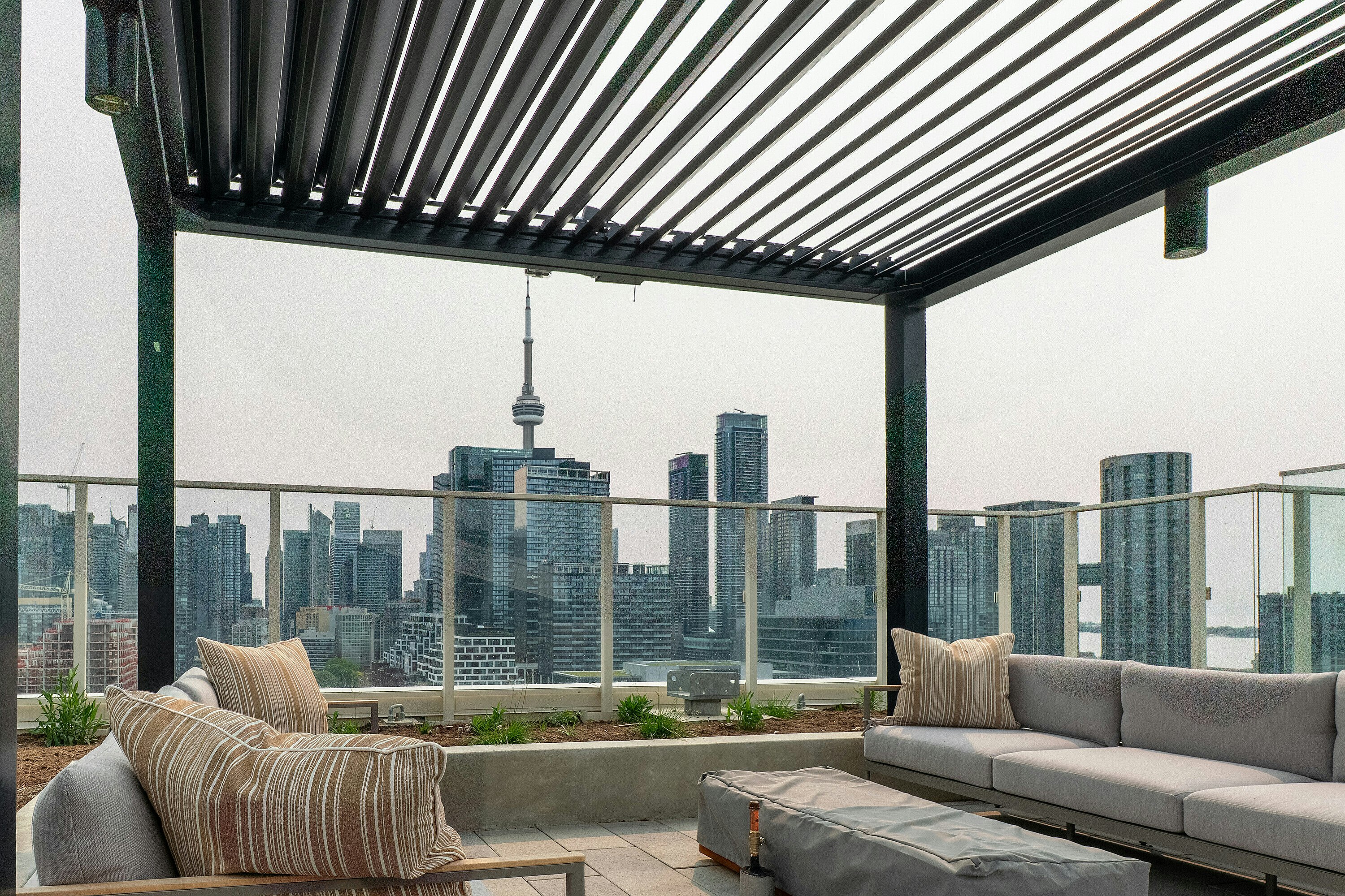 1417-88 Bathurst Street, Toronto, ON, M5V 0W8 - 33