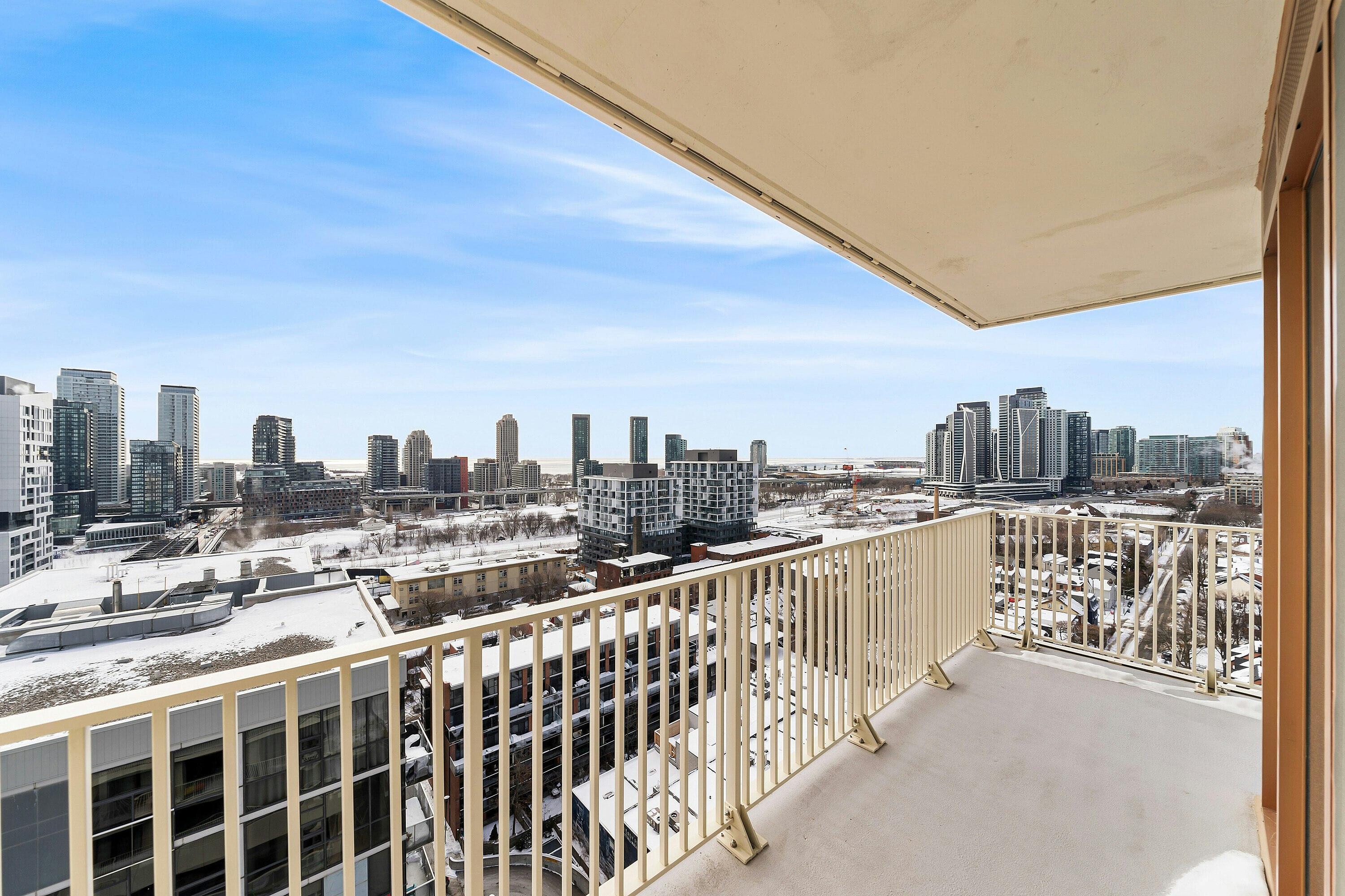 1417-88 Bathurst Street, Toronto, ON, M5V 0W8 - 24