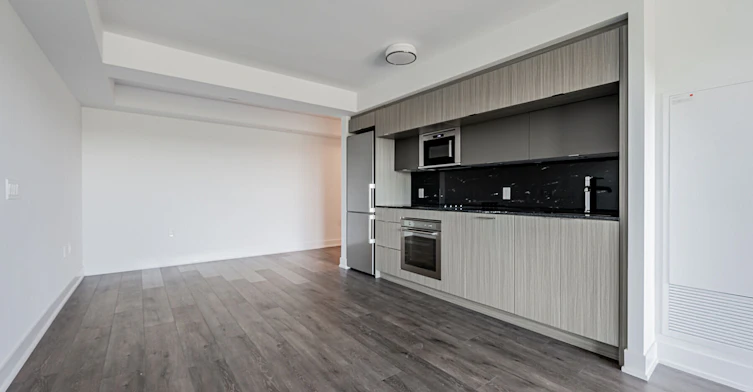 2124-585 Bloor Street E, Toronto, ON, M4W 0B3 - 17