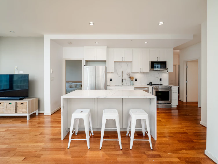 502-1333 W Georgia Street, Vancouver, BC, V6E 4V3 - 2