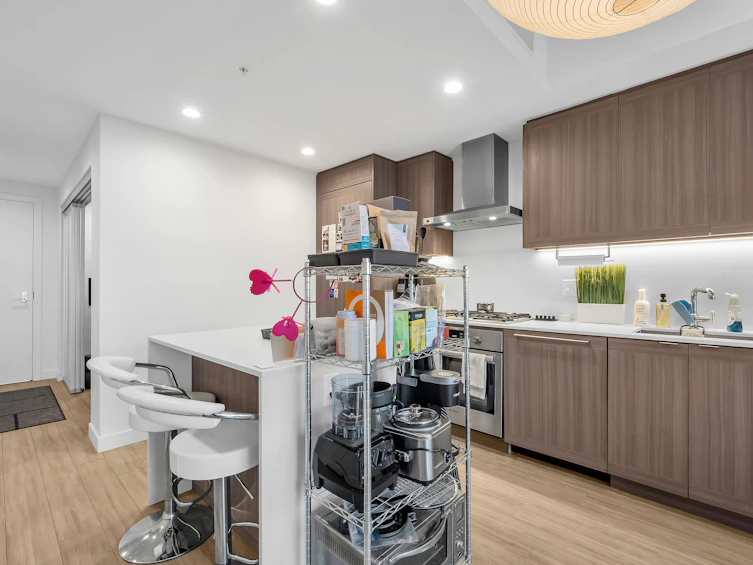 1105-2351 Beta Avenue, Burnaby, BC, V5C 0M2 - 2