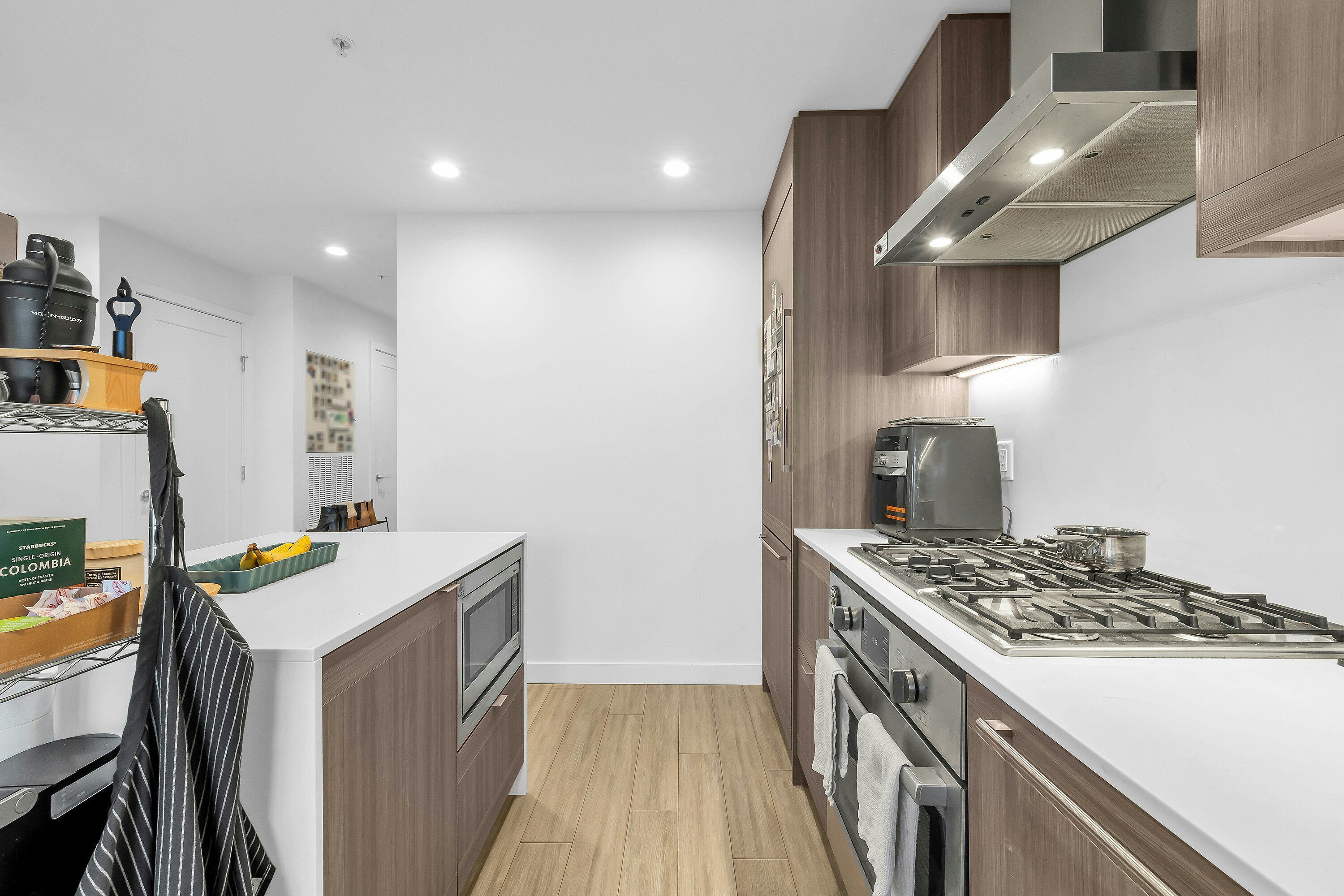 1105-2351 Beta Avenue, Burnaby, BC, V5C 0M2 - 3