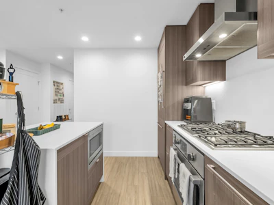 1105-2351 Beta Avenue - 3
