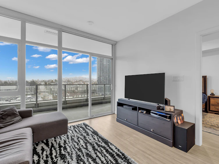 1805-2351 Beta Avenue, Burnaby, BC, V5C 0M2 - 3