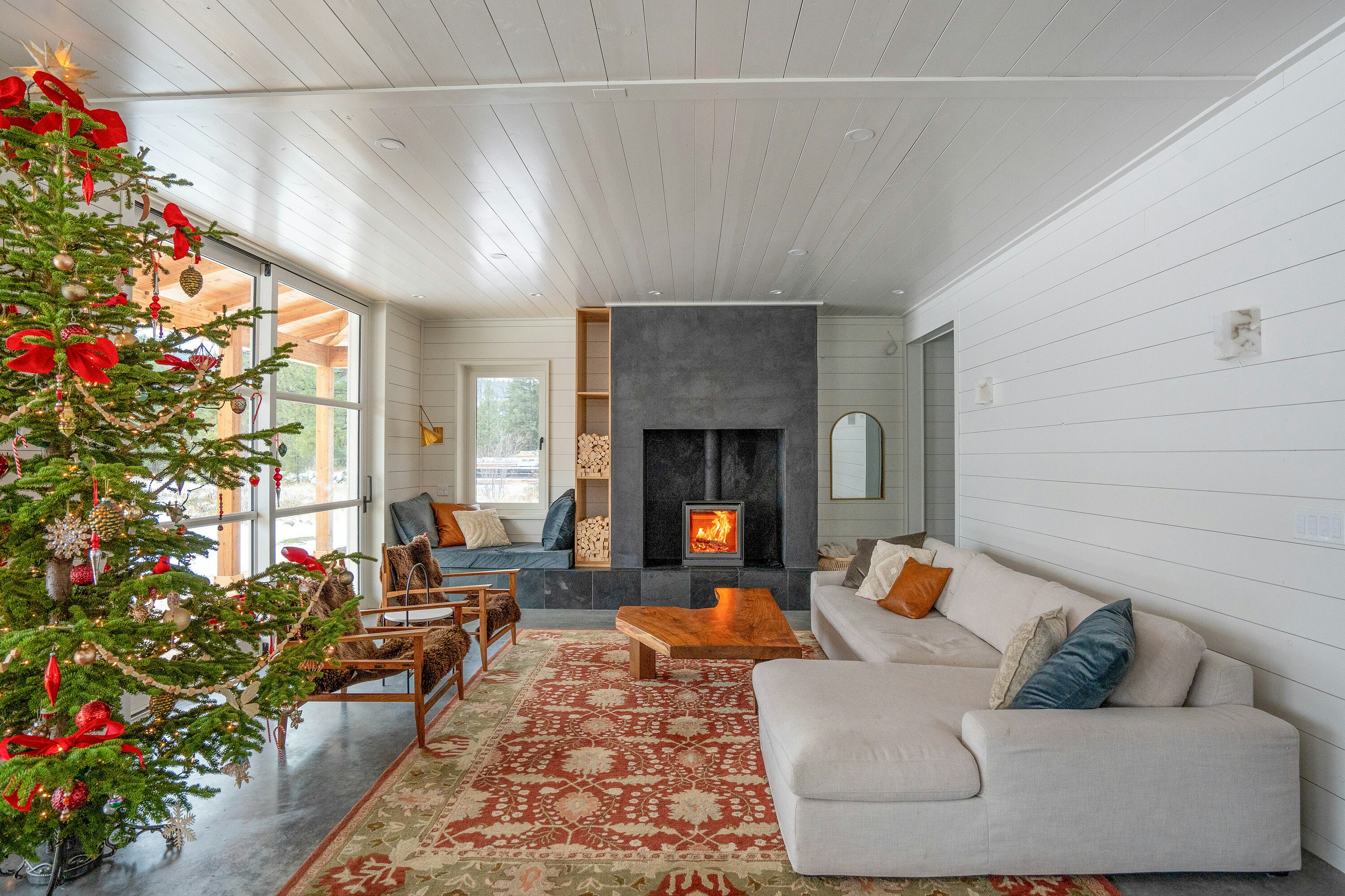 8025 Princeton Summerland Road, Summerland, BC, V0H 1Z8 - 8
