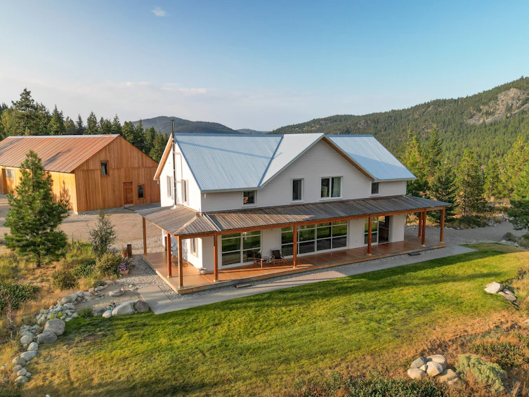 8025 Princeton Summerland Road, Summerland, BC, V0H 1Z8 - 4