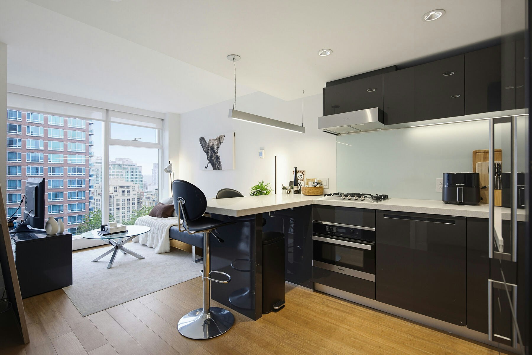 1611-777 Richards Street, Vancouver, BC, V6B 0M6 - 5