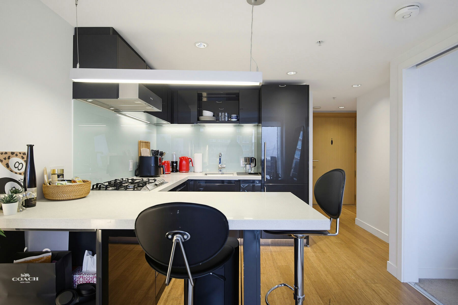 1611-777 Richards Street, Vancouver, BC, V6B 0M6 - 9