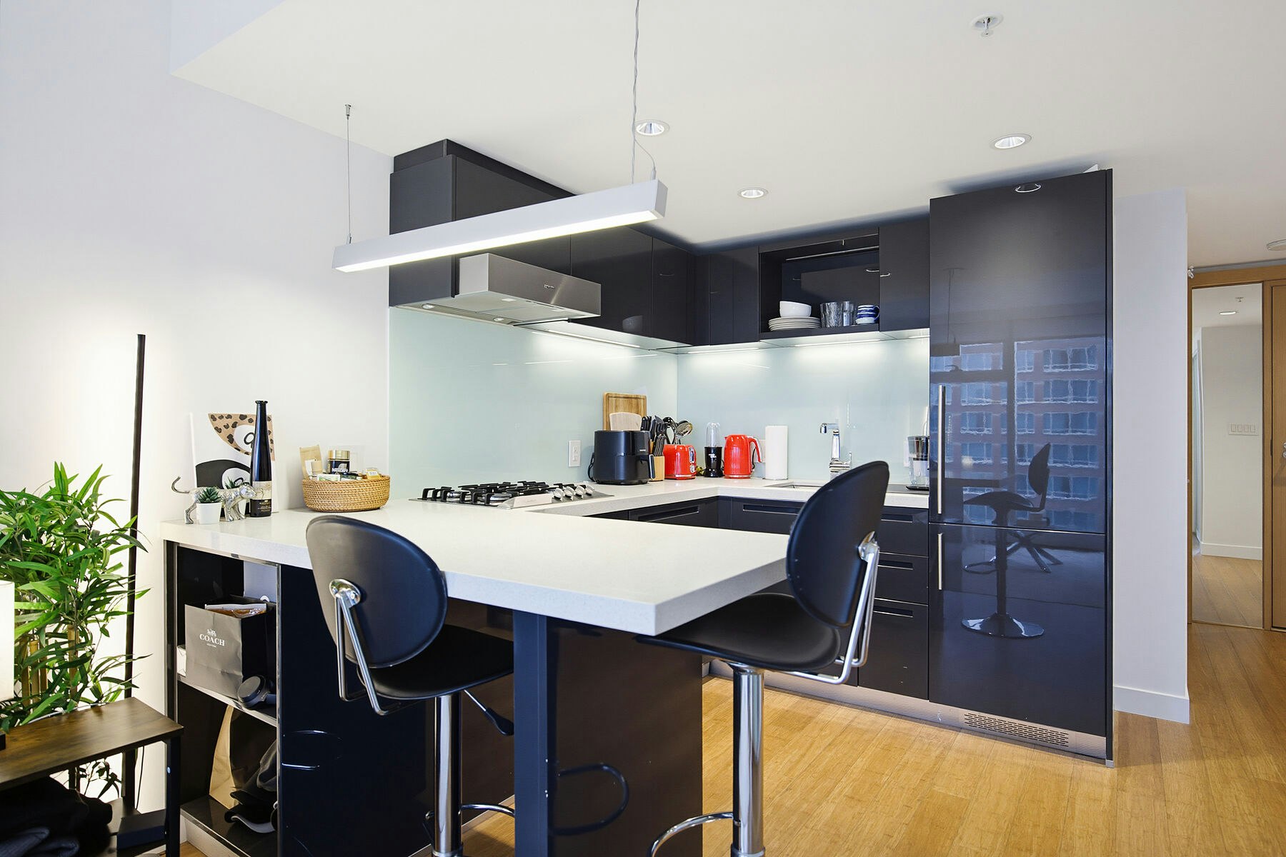 1611-777 Richards Street, Vancouver, BC, V6B 0M6 - 8