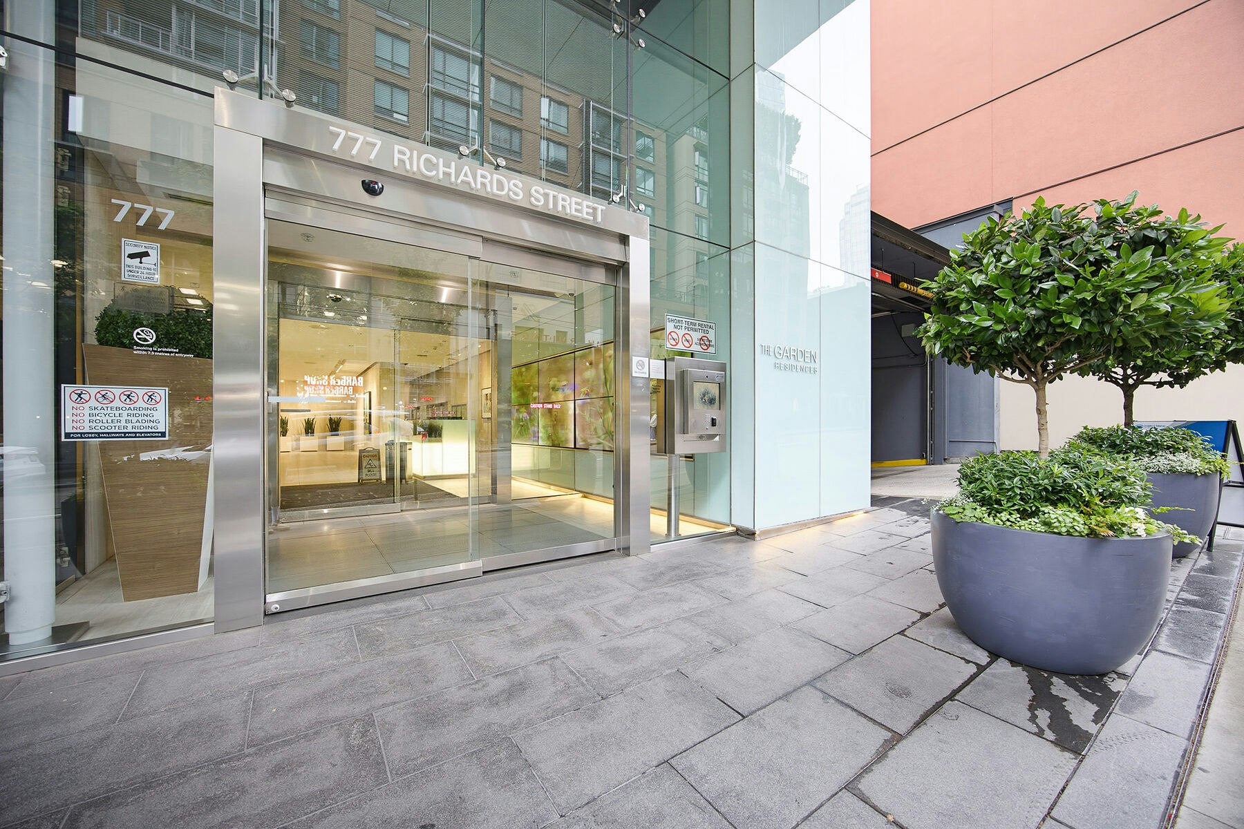 1611-777 Richards Street, Vancouver, BC, V6B 0M6 - 4