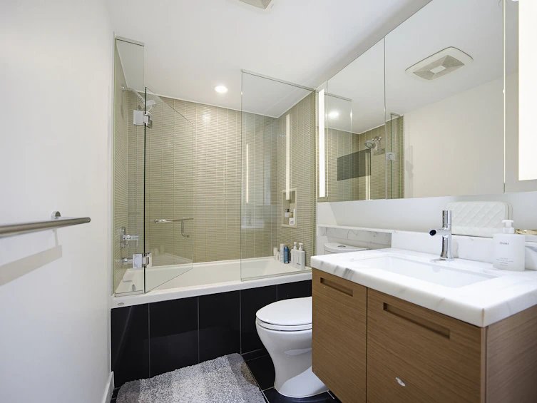 1611-777 Richards Street, Vancouver, BC, V6B 0M6 - 21
