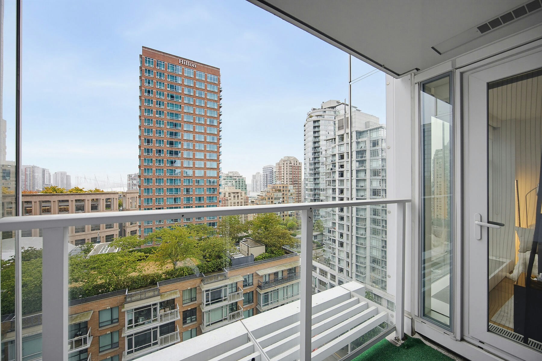 1611-777 Richards Street, Vancouver, BC, V6B 0M6 - 23