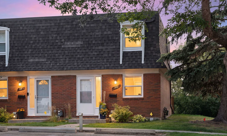 90-330 Canterbury Drive SW