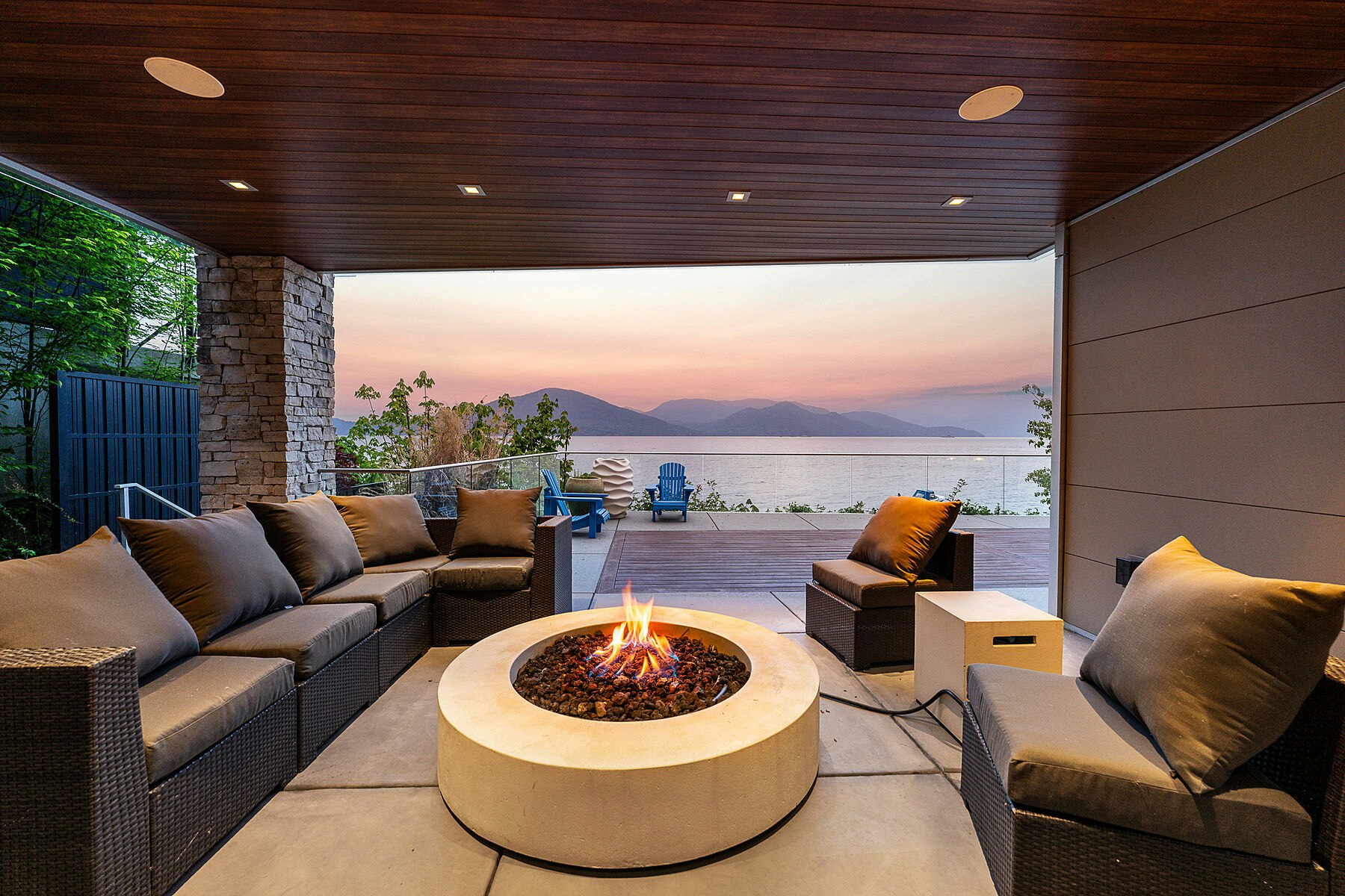 53 Brunswick Beach Road, West Vancouver, BC, V0N 2E0 - 53