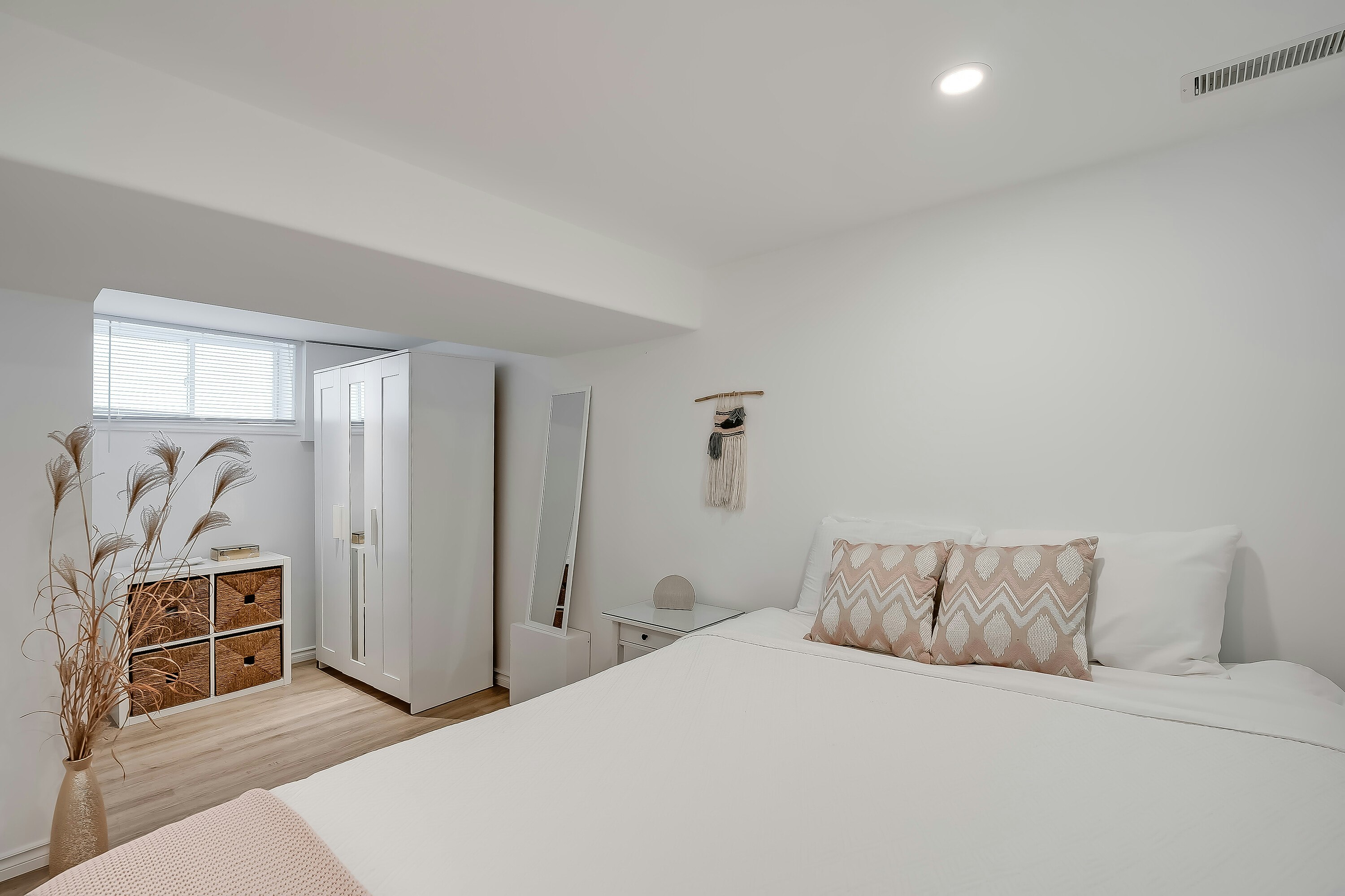 12 Peel Street S, Hamilton, ON, L9H 3E2 - 24