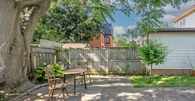 12 Peel Street S, Hamilton, ON, L9H 3E2 - 36