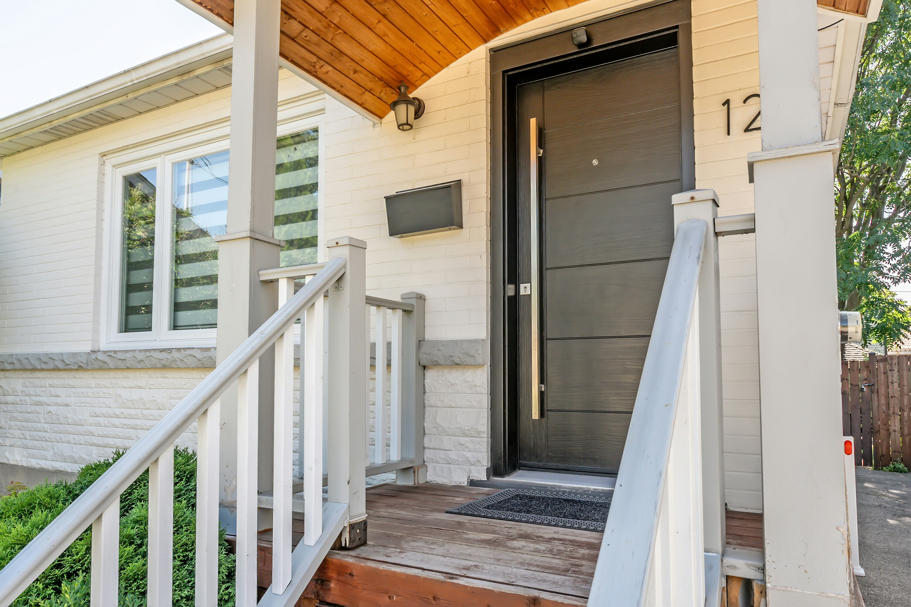 12 Peel Street S, Hamilton, ON, L9H 3E2 - 7