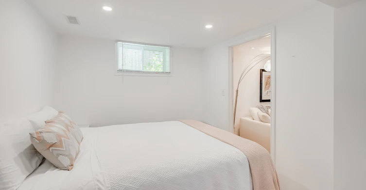 12 Peel Street S, Hamilton, ON, L9H 3E2 - 27