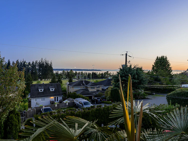 1075 Esplanade Avenue, West Vancouver, BC, V7T 1G2 - 27
