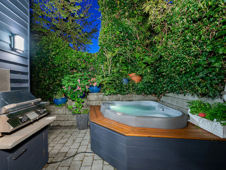 1075 Esplanade Avenue, West Vancouver, BC, V7T 1G2 - 31