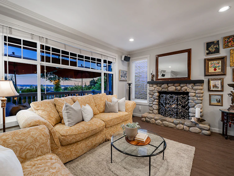 1075 Esplanade Avenue, West Vancouver, BC, V7T 1G2 - 7