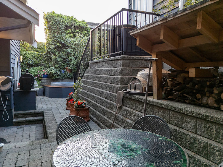 1075 Esplanade Avenue, West Vancouver, BC, V7T 1G2 - 34