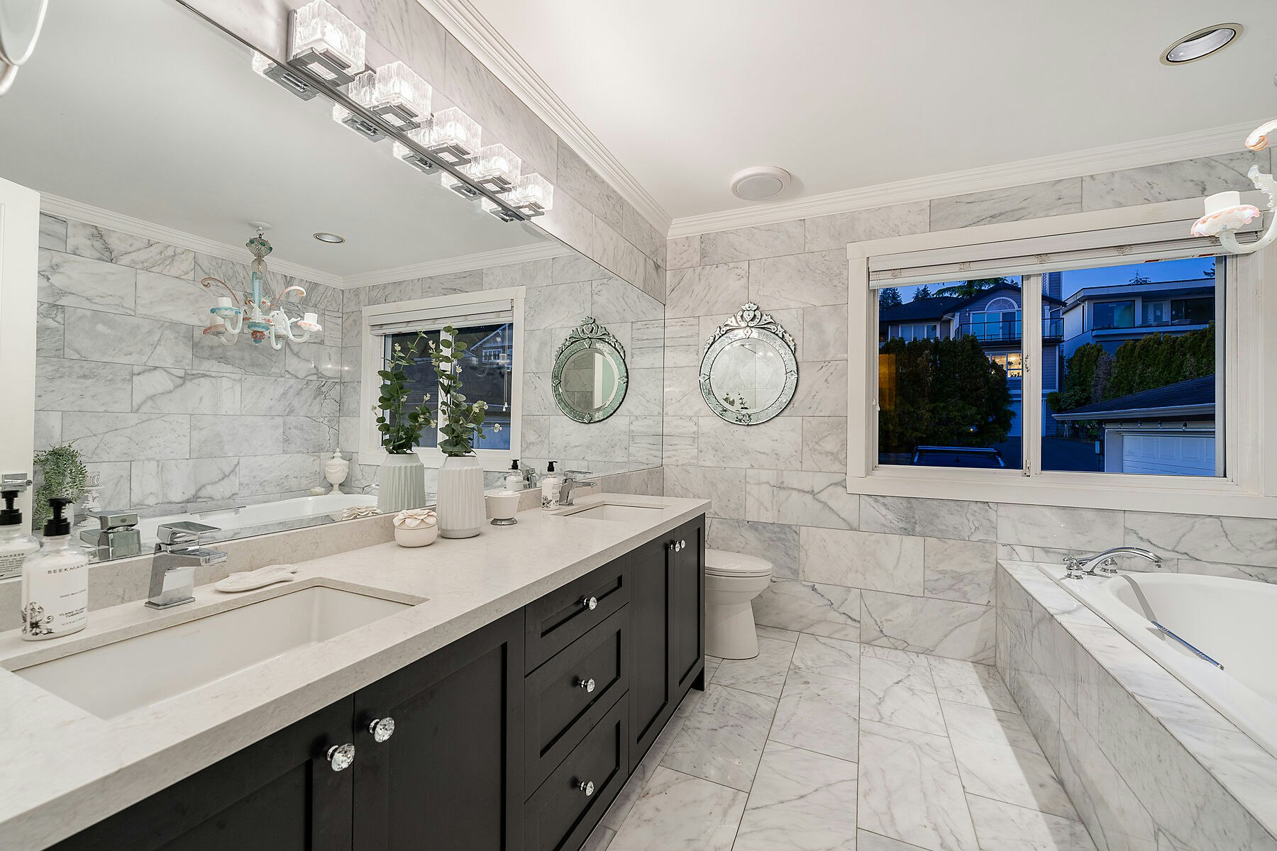 1075 Esplanade Avenue, West Vancouver, BC, V7T 1G2 - 23