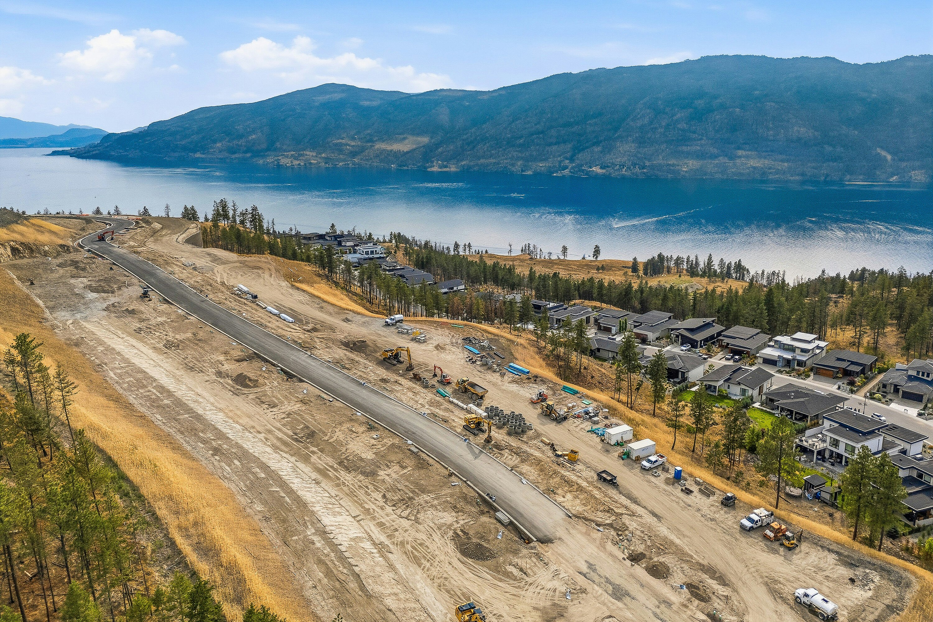 10305 Beacon Hill Drive, Lake Country, BC, V4V 0A9 - 10