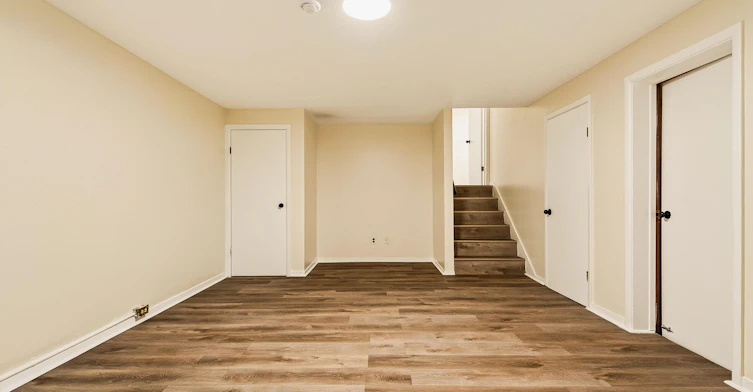 7 Delmar Drive, Hamilton, ON, L9C 1J2 - 41