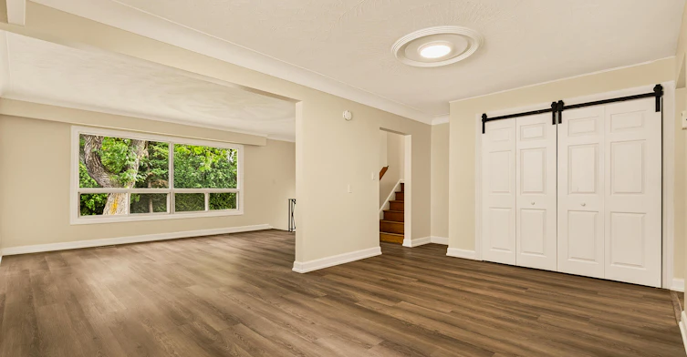 7 Delmar Drive, Hamilton, ON, L9C 1J2 - 14