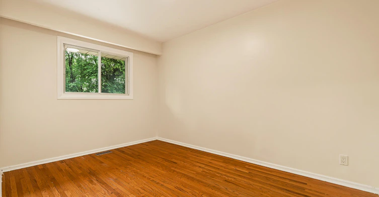 7 Delmar Drive, Hamilton, ON, L9C 1J2 - 31