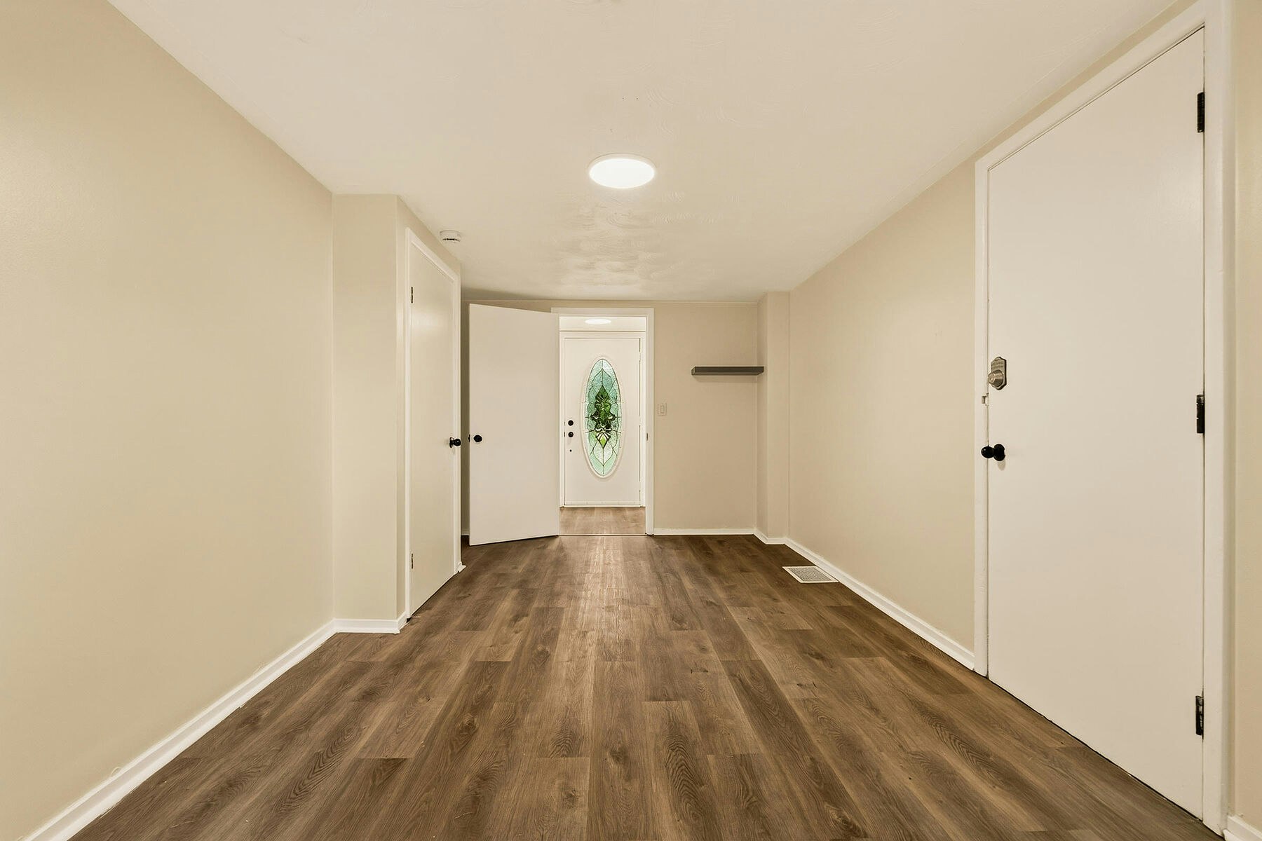 7 Delmar Drive, Hamilton, ON, L9C 1J2 - 7