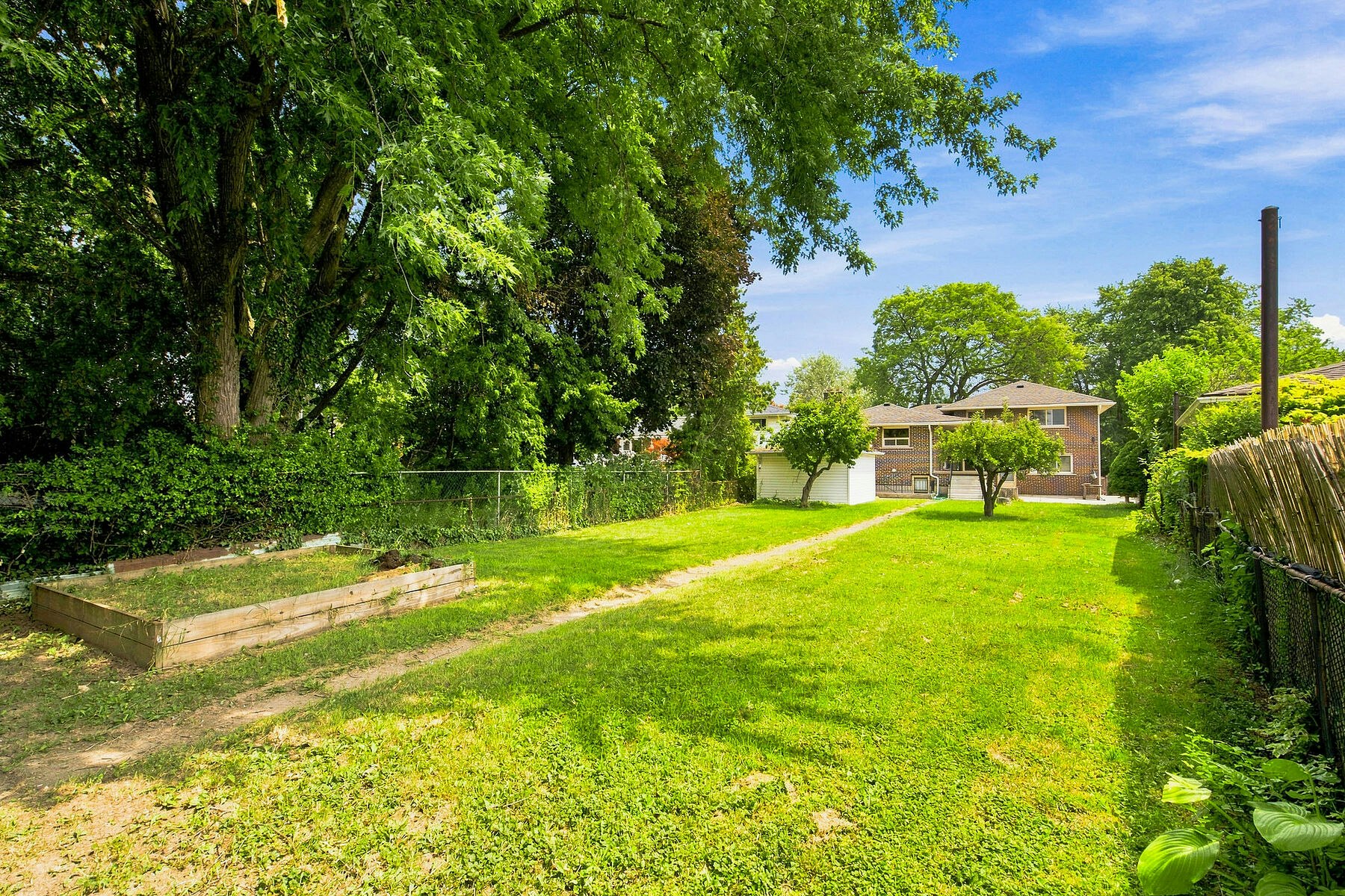 7 Delmar Drive, Hamilton, ON, L9C 1J2 - 52