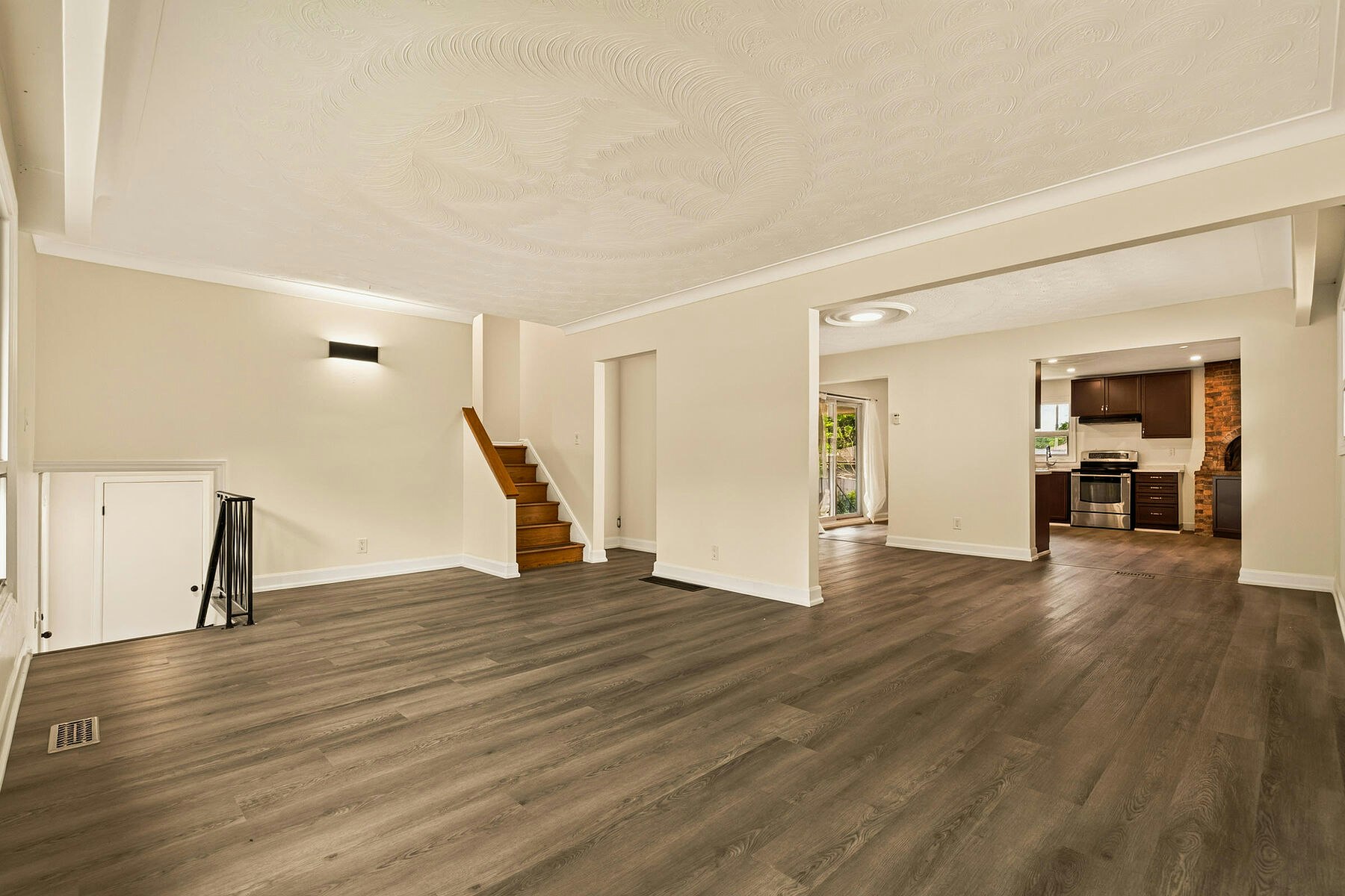 7 Delmar Drive, Hamilton, ON, L9C 1J2 - 13