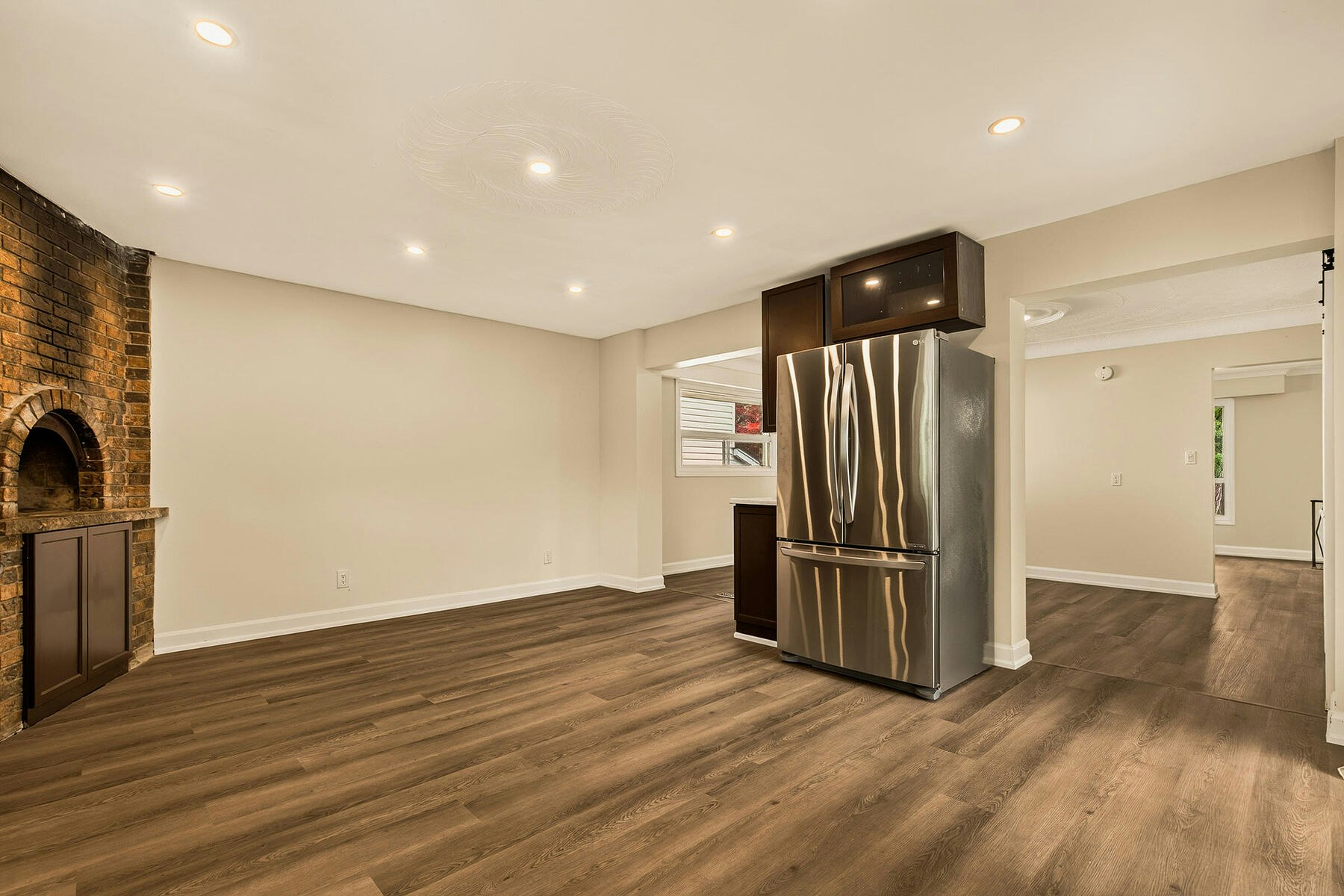 7 Delmar Drive, Hamilton, ON, L9C 1J2 - 26