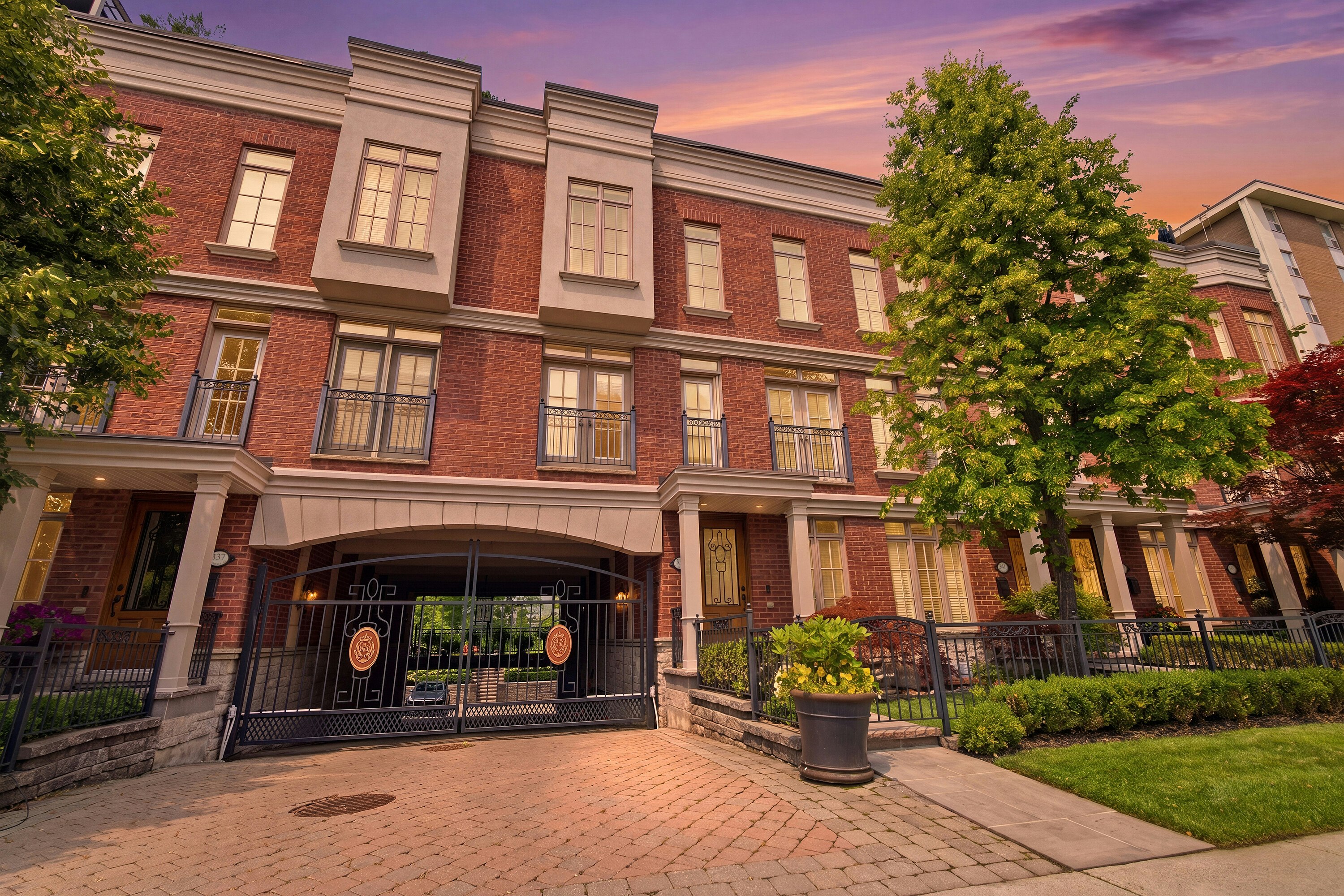 339 Randall Street, Oakville, ON, L6J 1R3