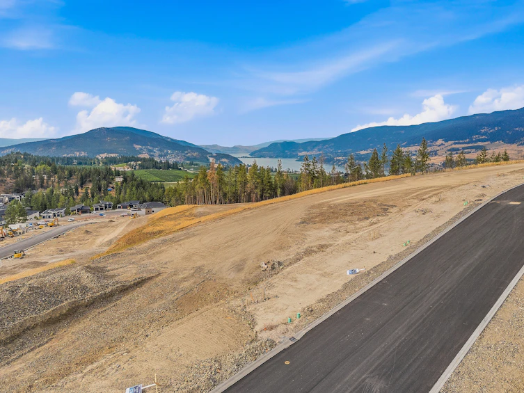 10380 Beacon Hill Drive, Lake Country, BC, V4V 0A9 - 21