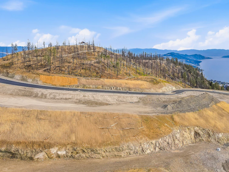 10380 Beacon Hill Drive, Lake Country, BC, V4V 0A9 - 26