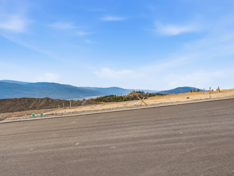 10380 Beacon Hill Drive, Lake Country, BC, V4V 0A9 - 12