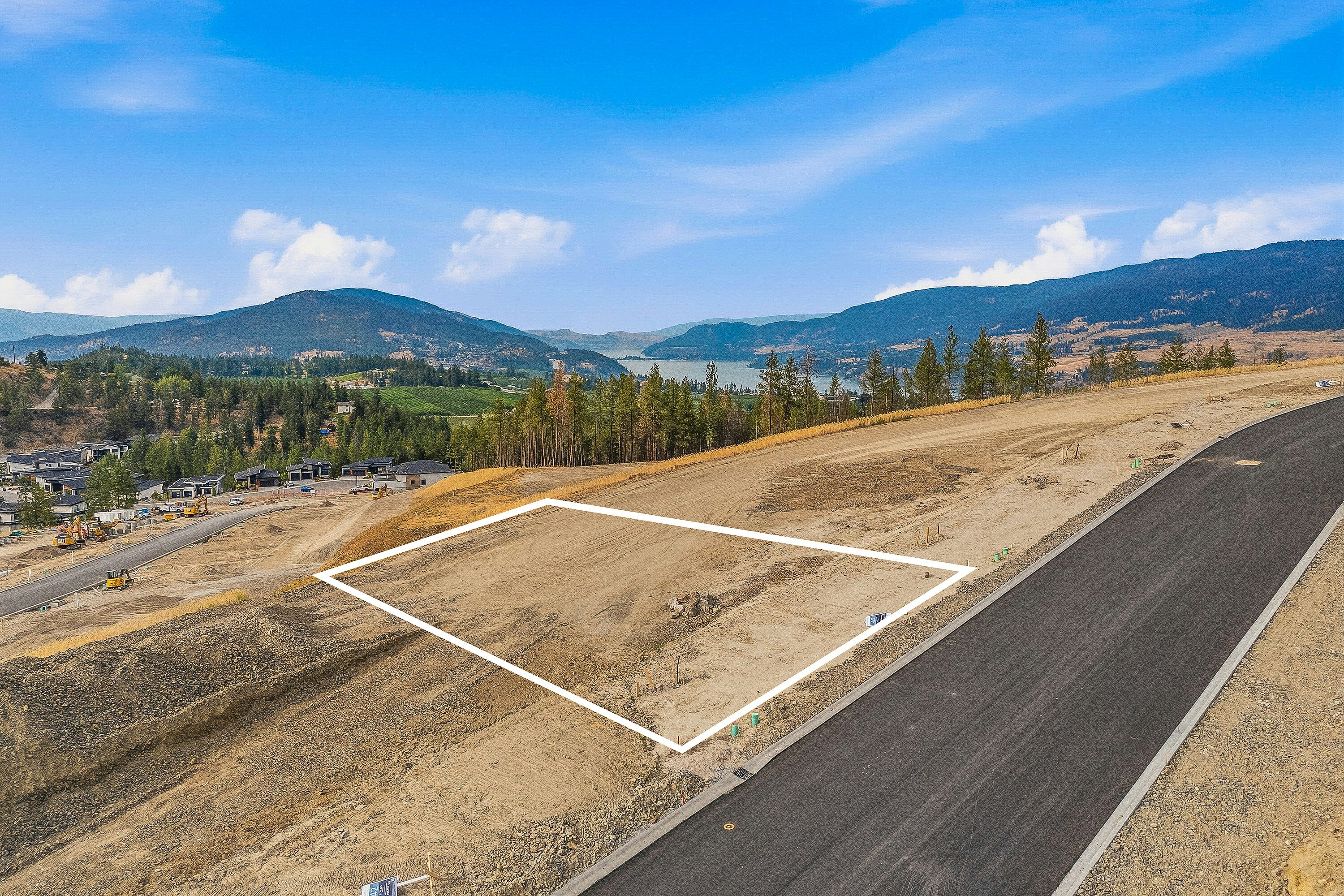 10380 Beacon Hill Drive, Lake Country, BC, V4V 0A9 - 8