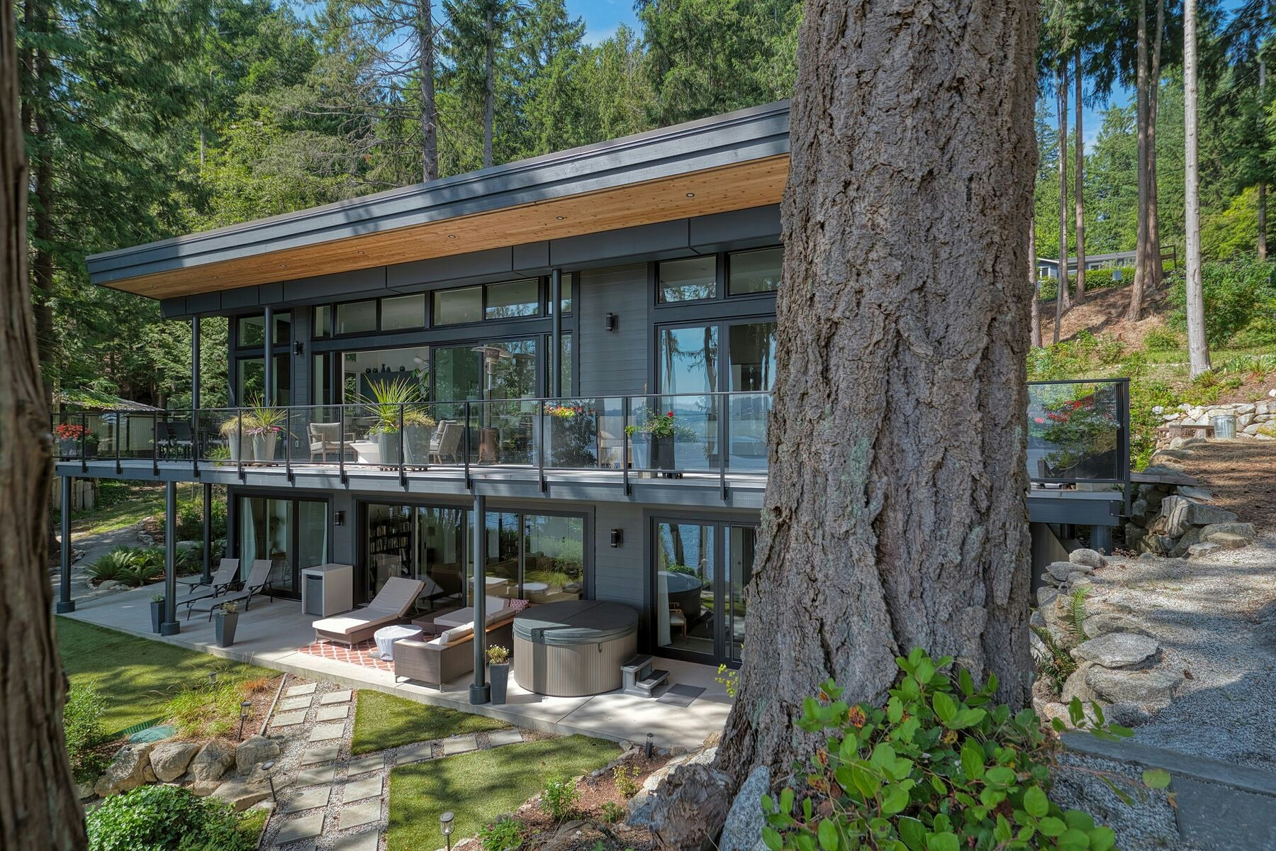 6043 Coracle Drive, Sechelt, BC, V7Z 0C9
