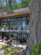 6043 Coracle Drive