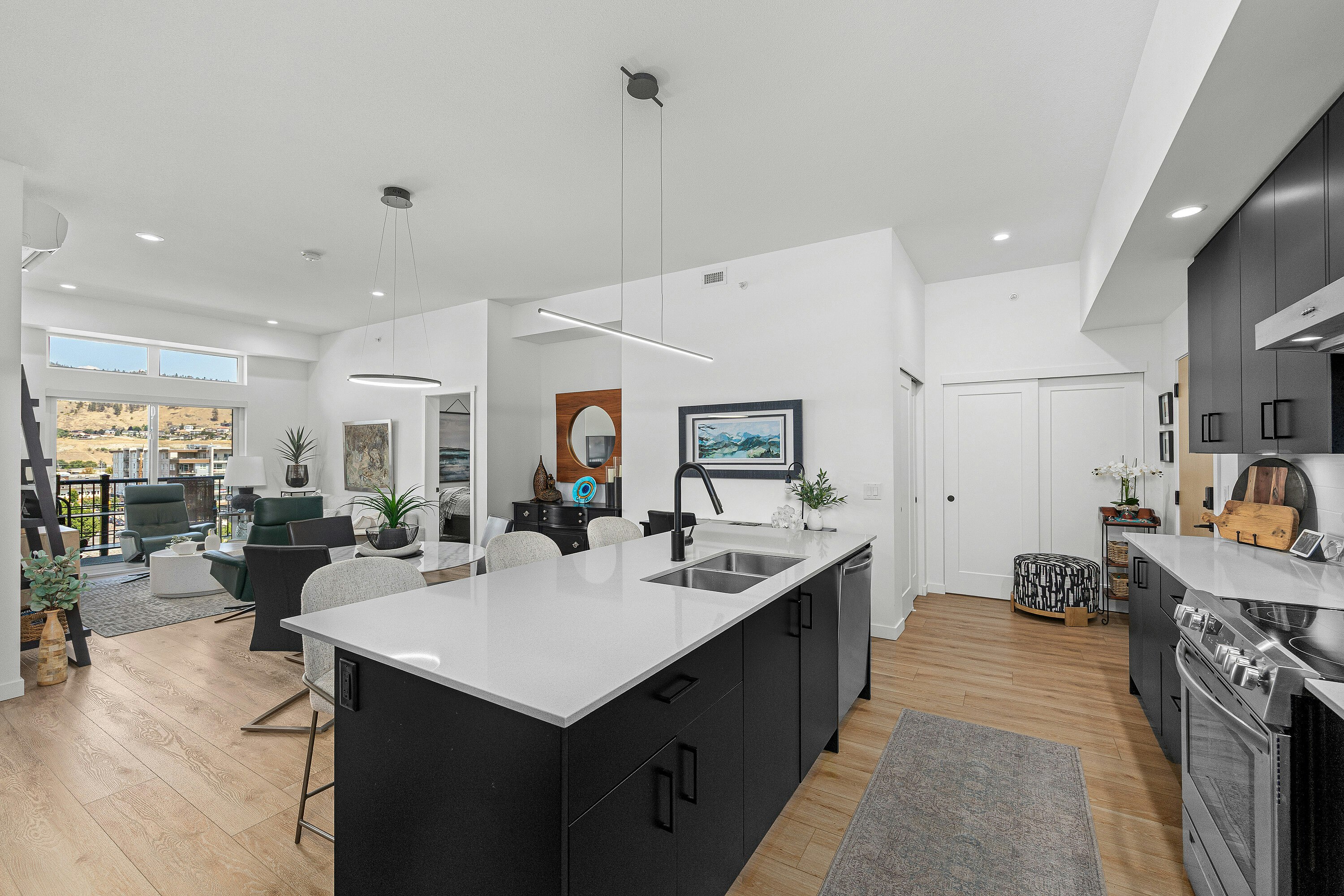 607-660 Cawston Avenue, Kelowna, BC, V1Y 6Z4 - 10
