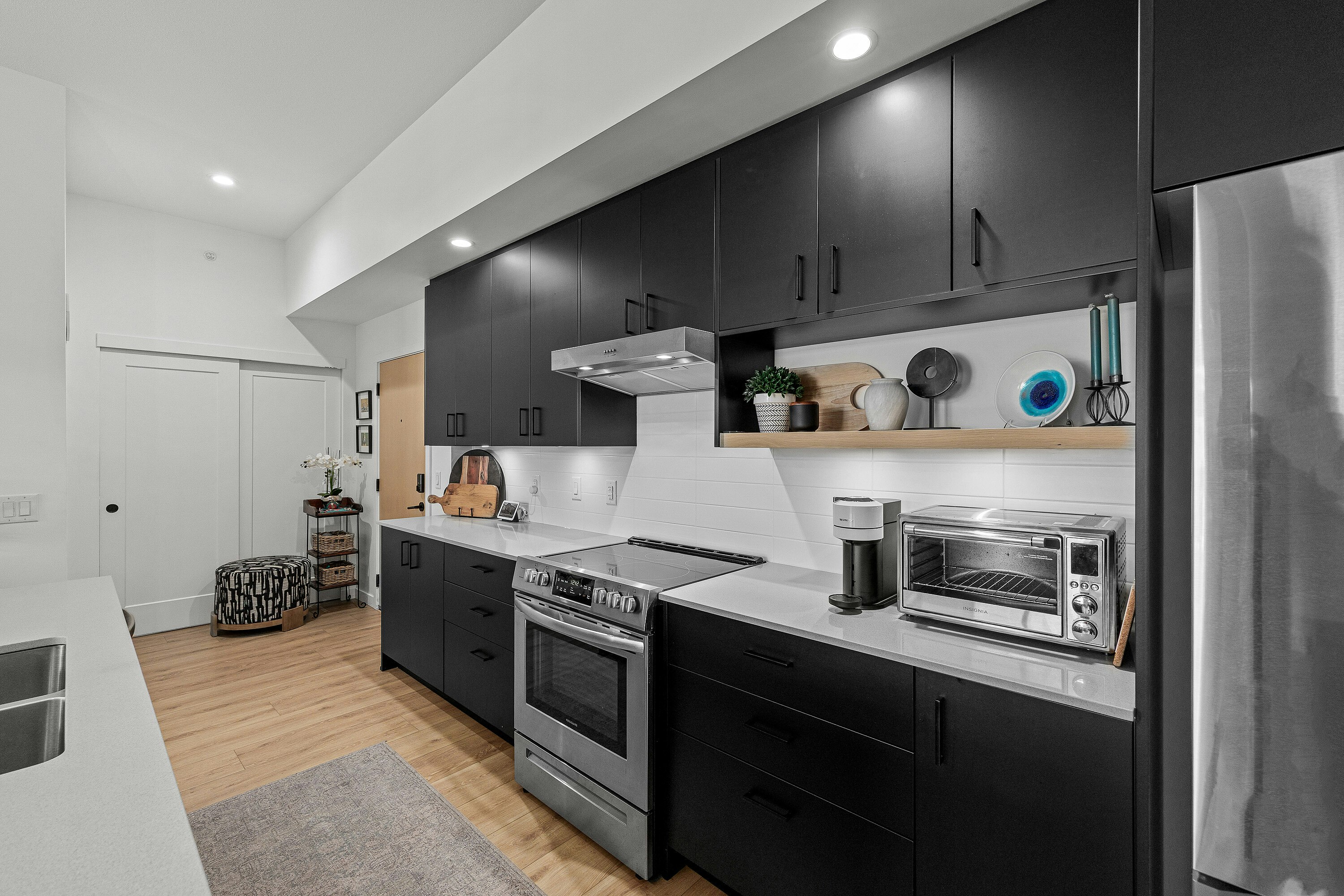 607-660 Cawston Avenue, Kelowna, BC, V1Y 6Z4 - 7