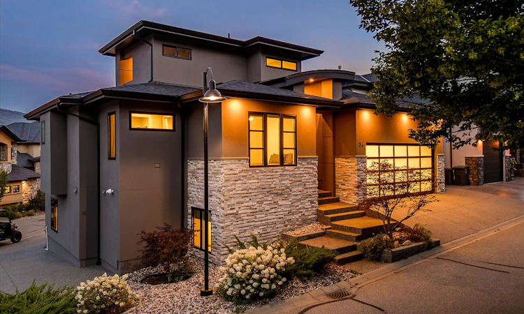 34-18451 Crystal Waters Road