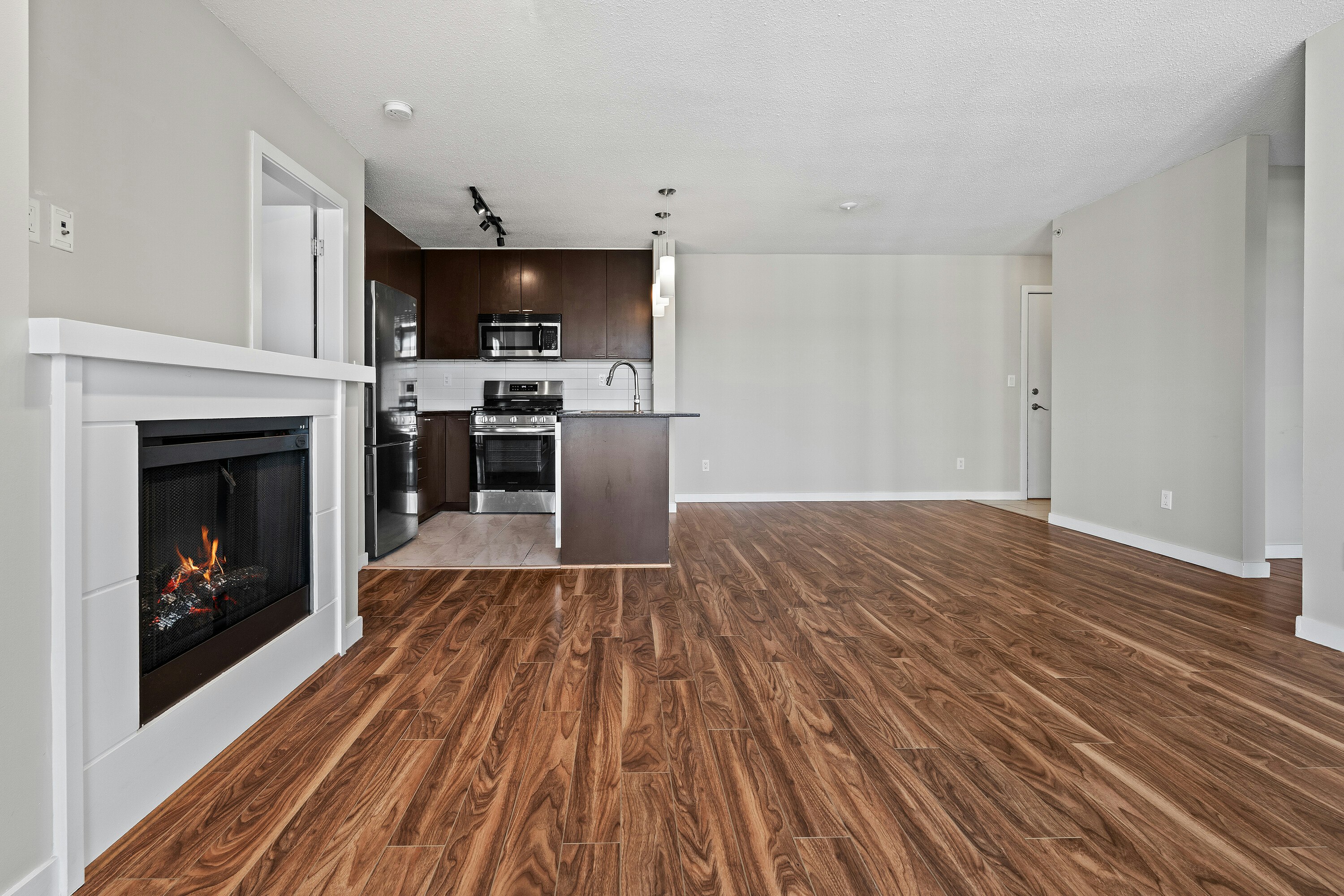 1408-39 Sixth Street, New Westminster, BC, V3L 0B3 - 9